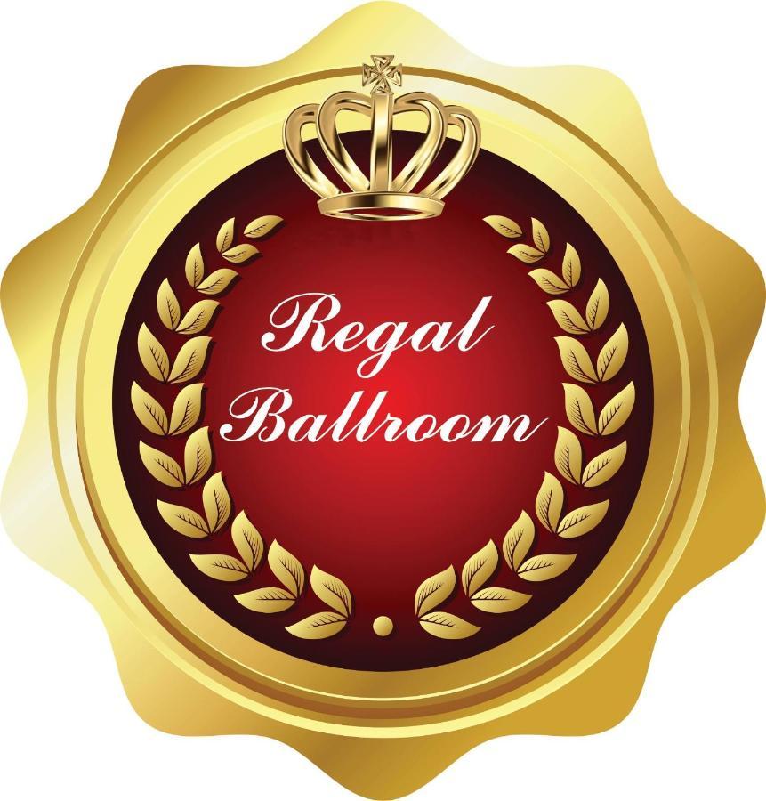Regal Ballroom การันเซเบช ภายนอก รูปภาพ