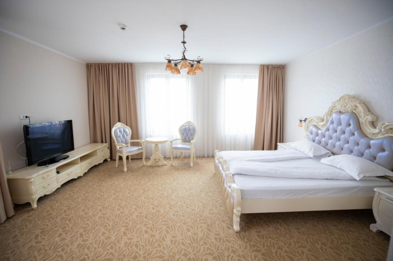Regal Ballroom การันเซเบช ภายนอก รูปภาพ